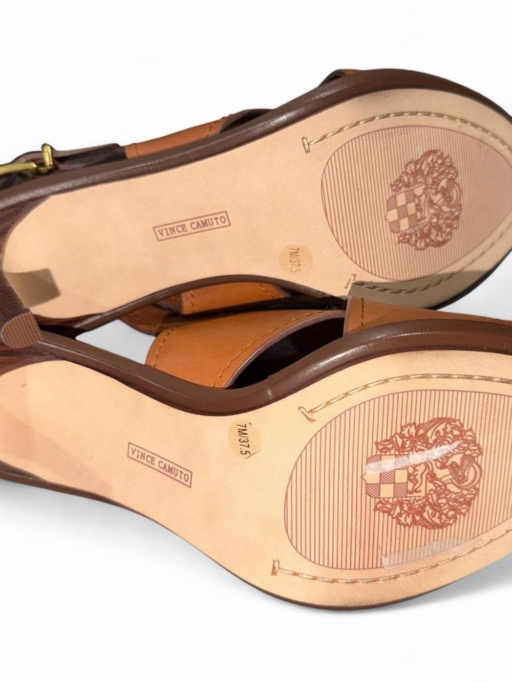 NWOT Vince Camuto Tan Leather Crisscross Slingback Sandals with Gold Buckle - Picture 4 of 5